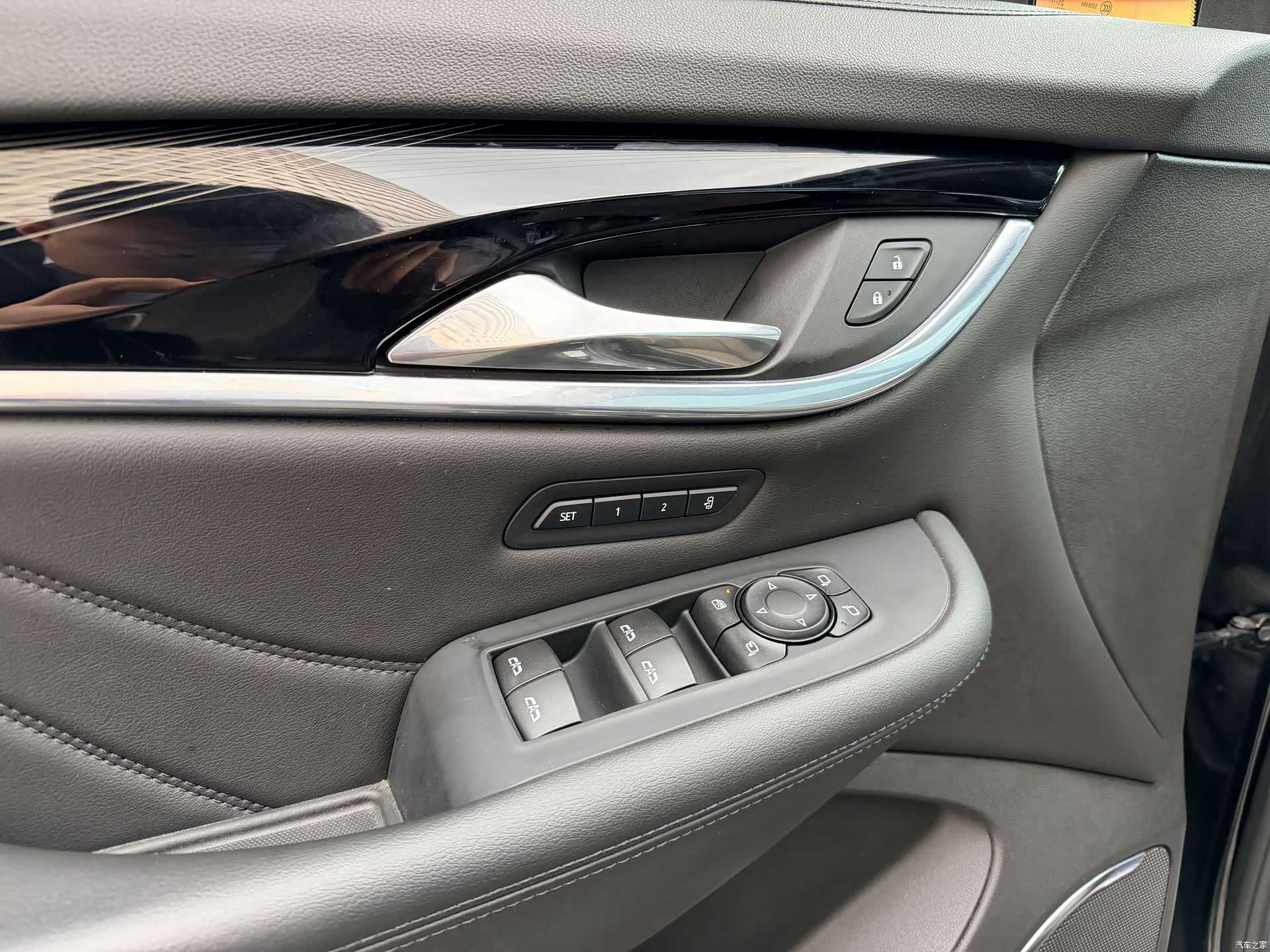 Buick Enclave, 2021 6