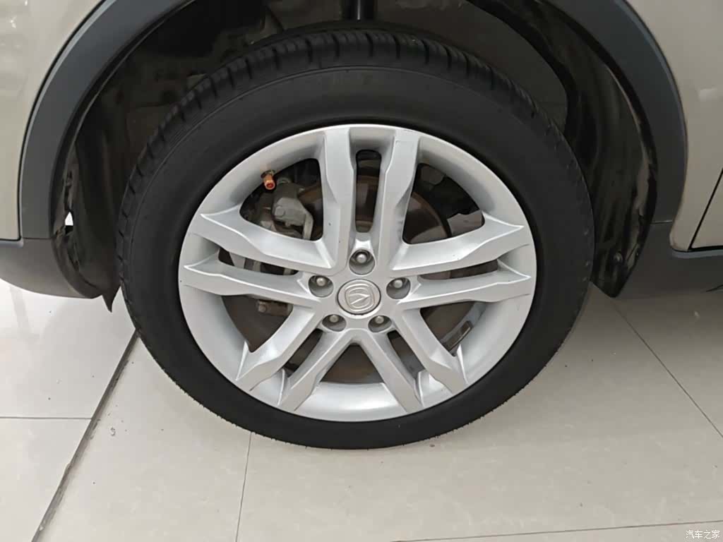 Changan CS35, 2017 23