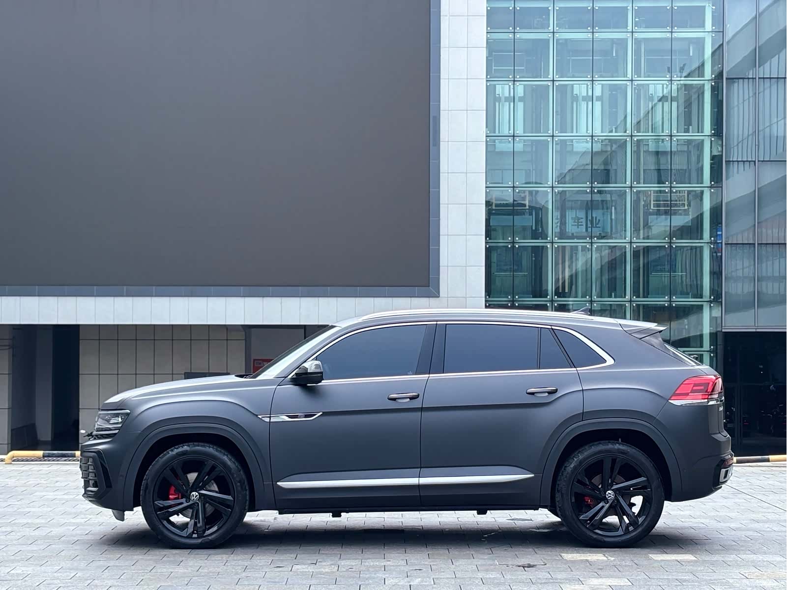 Volkswagen Teramont X, 2022 3