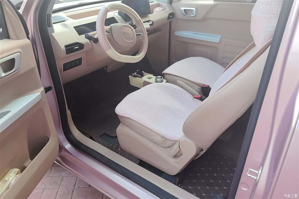 Geely Panda, 2023 9