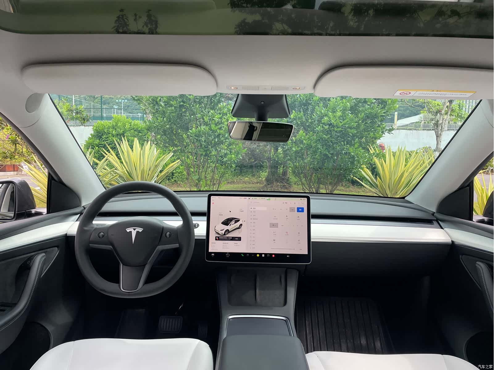 Tesla Model Y, 2023 10