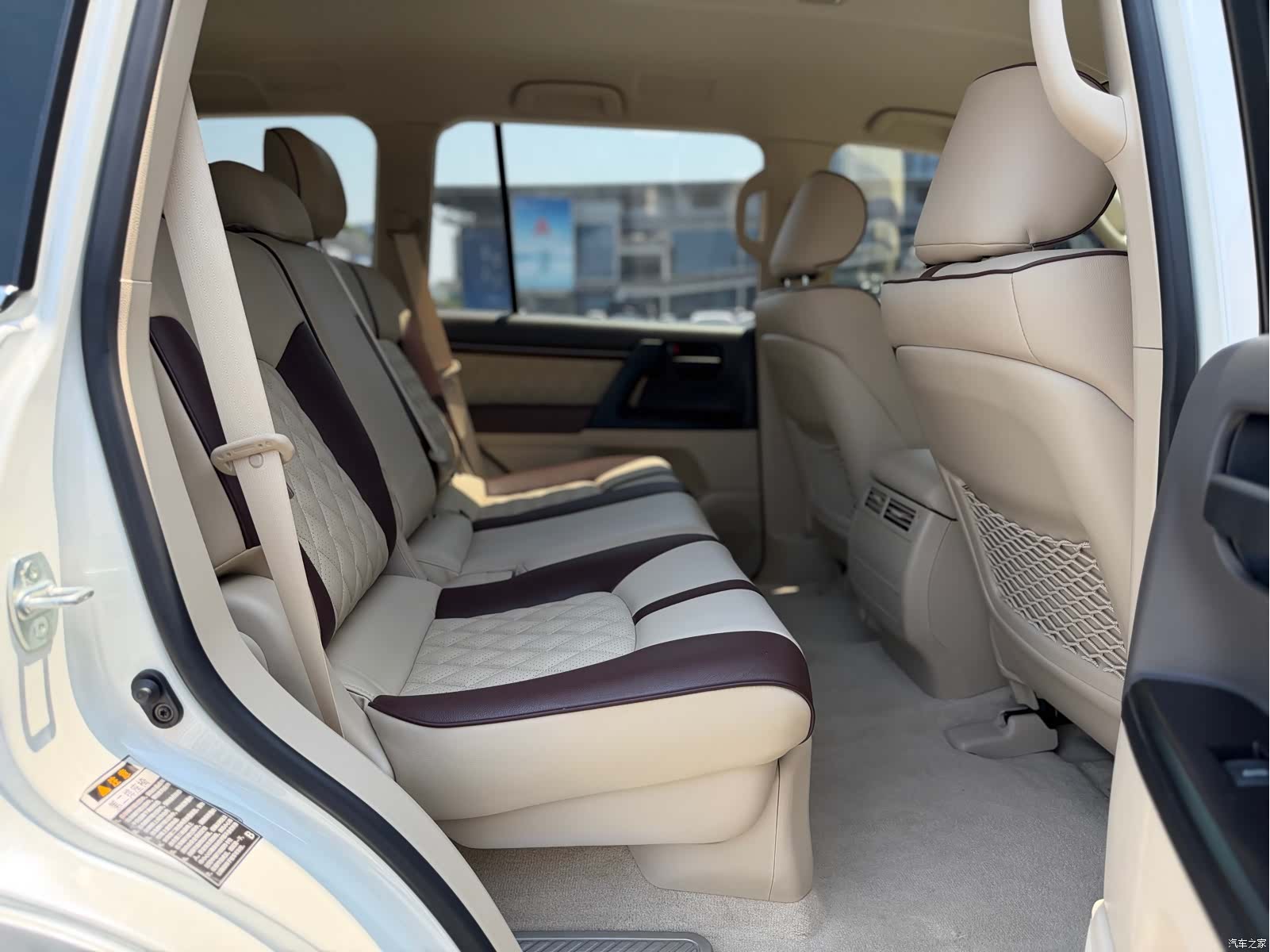 Toyota Land Cruiser, 2020 11