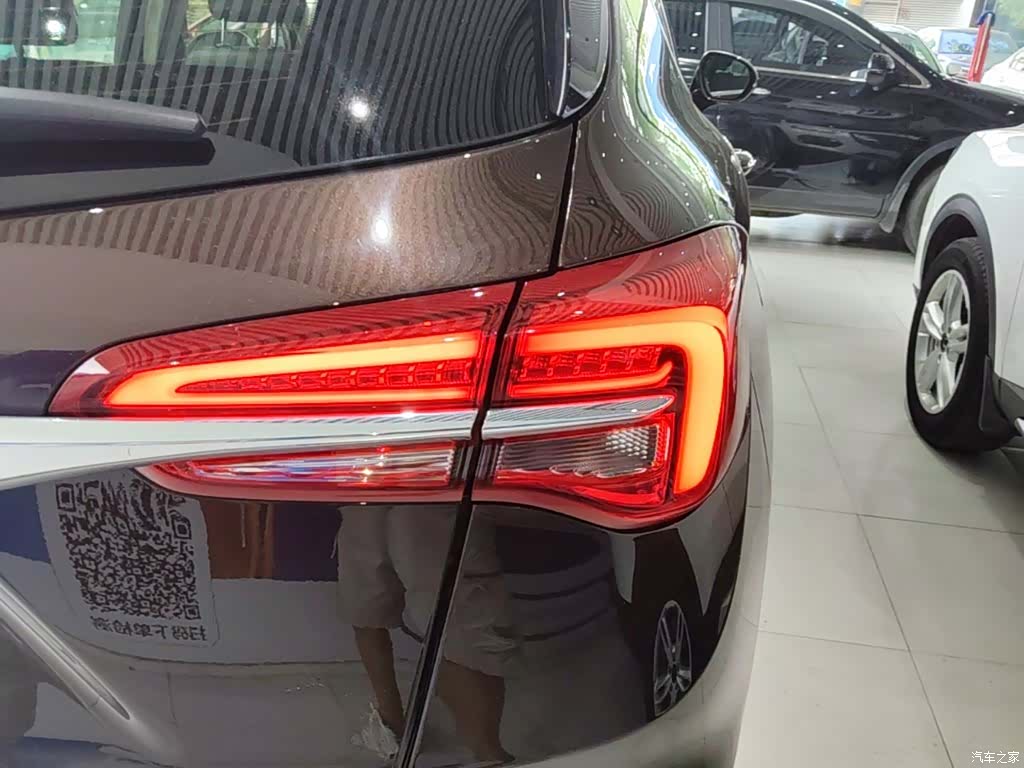 Buick Envision Plus, 2021 8