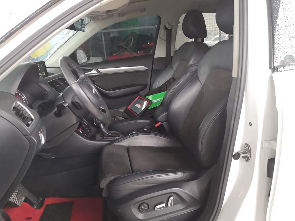 Audi Q3, 2018 11