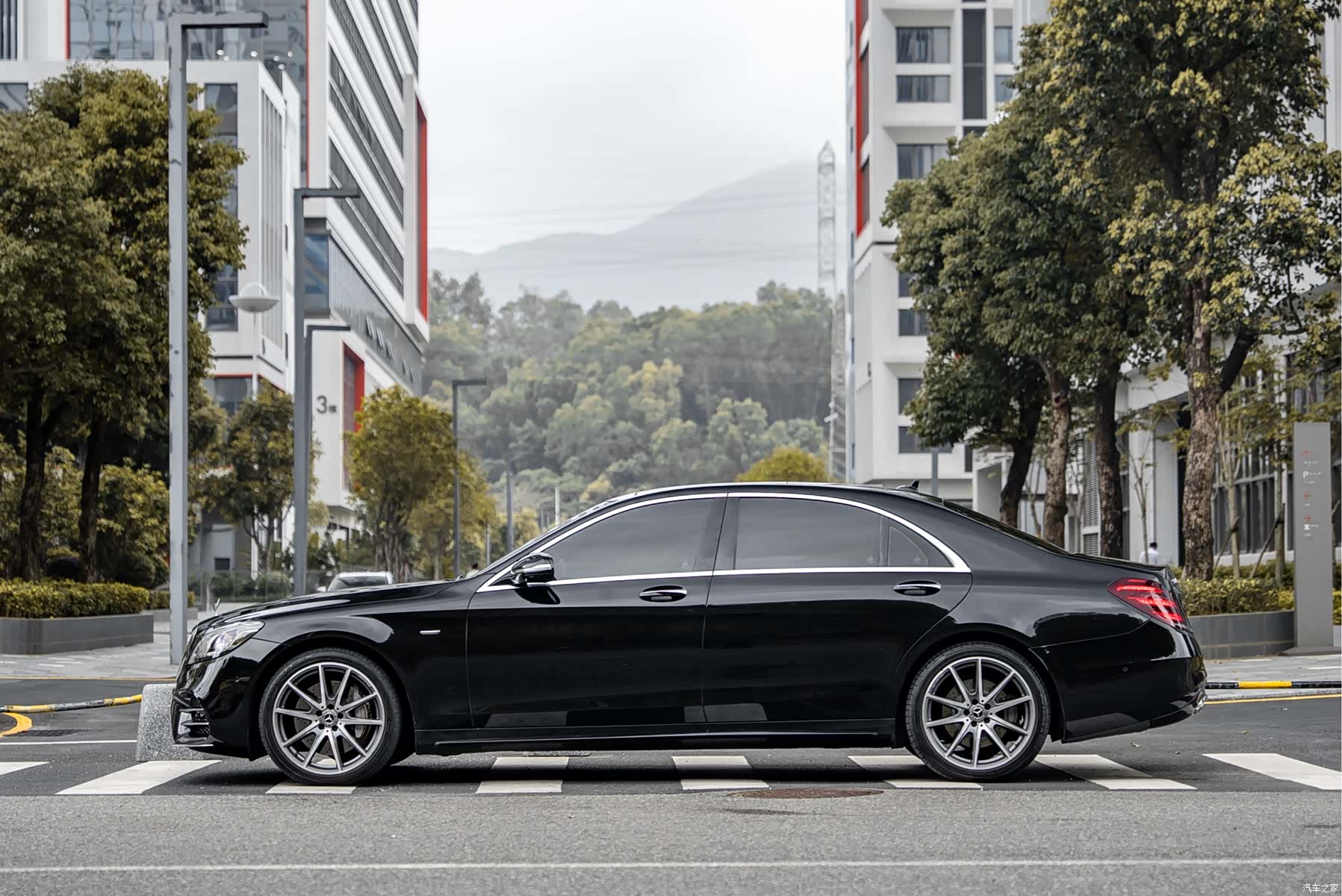 Mercedes-Benz S-Class, 2020 4