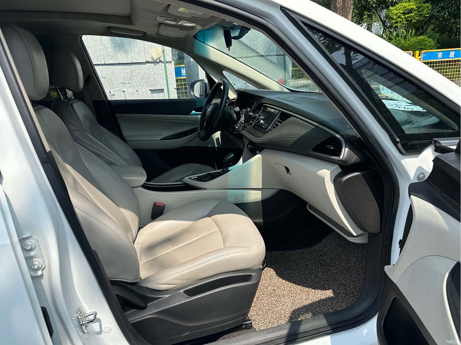 Buick GL6, 2017 11