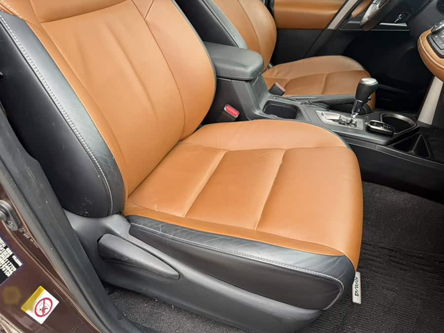 Toyota RAV4 2018, фото 4