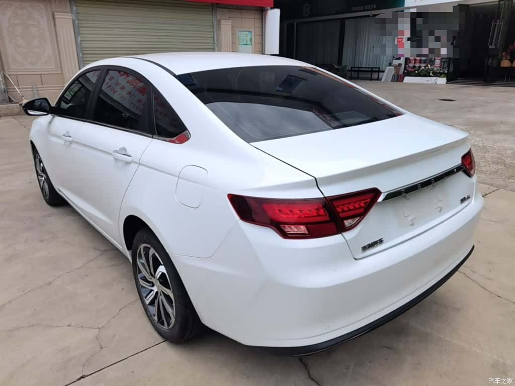 Geely Emgrand, 2021 все фото