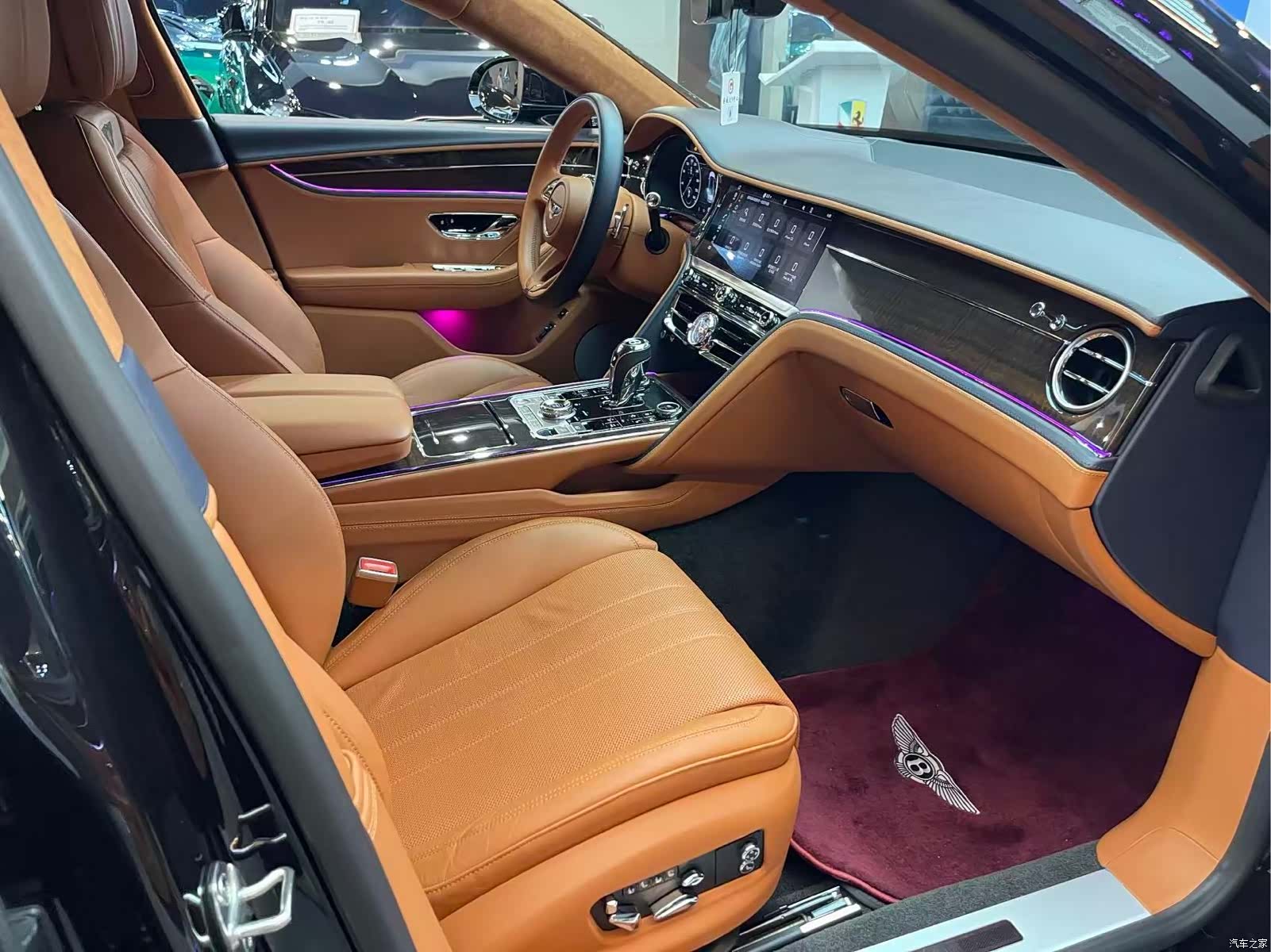 Bentley Flying Spur, 2022 14