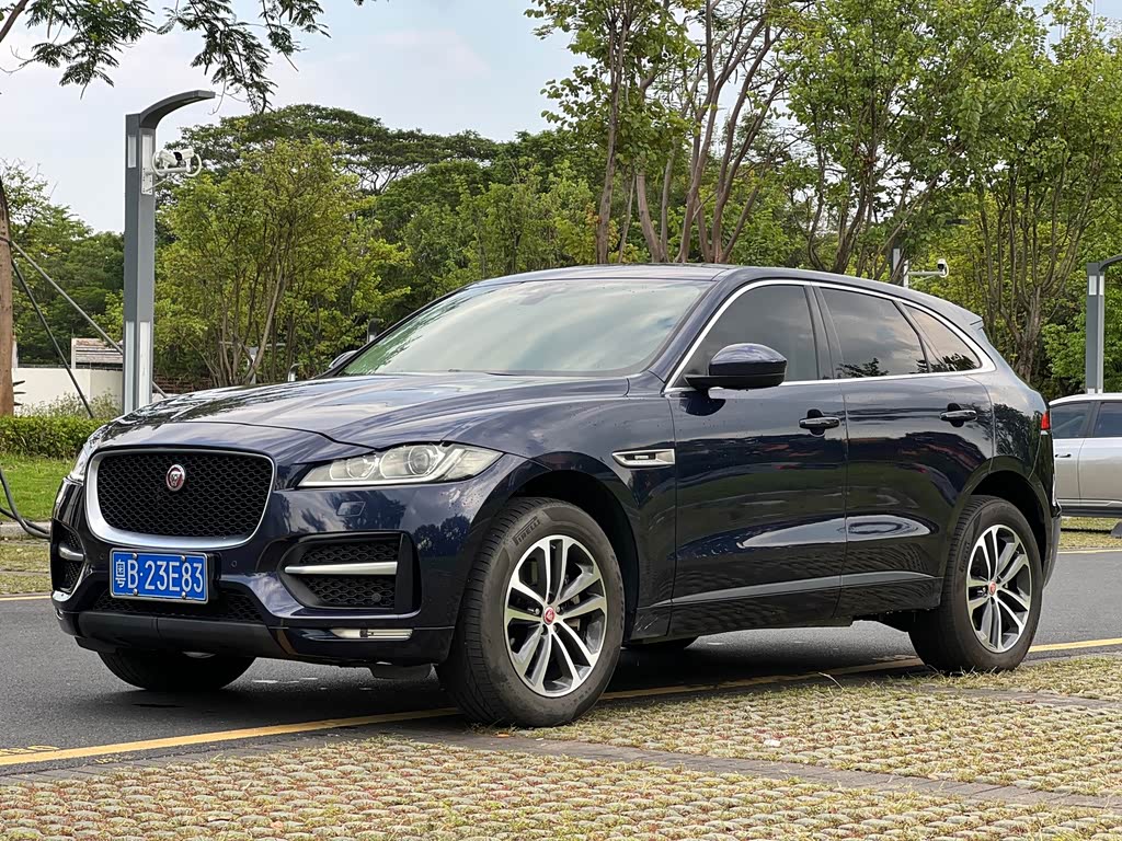 Jaguar F-Pace