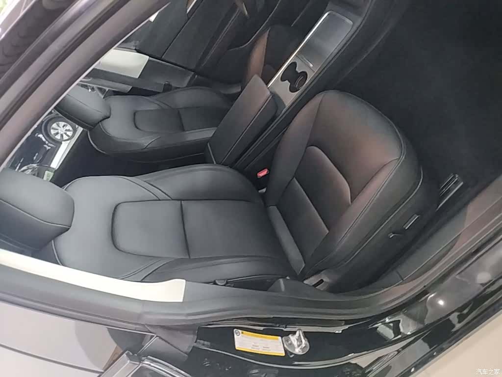 Tesla Model 3, 2022 25