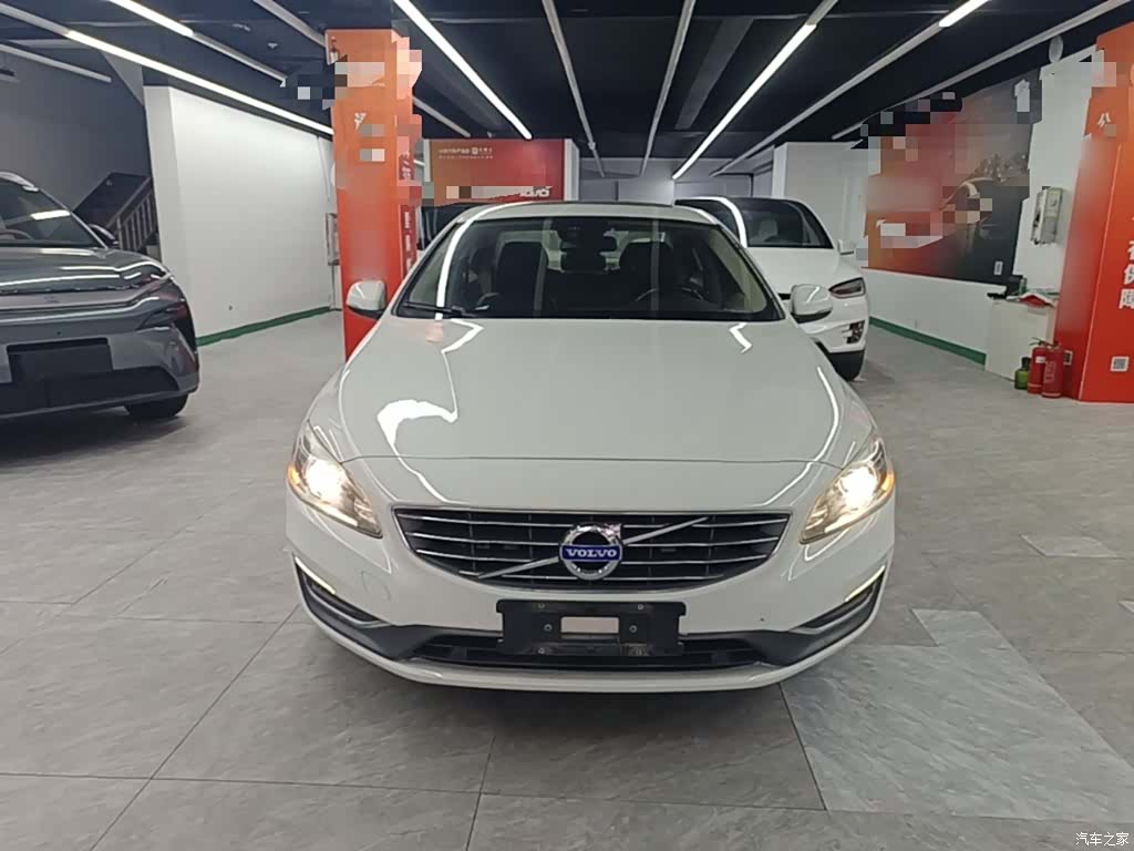 Volvo S60, 2014 3