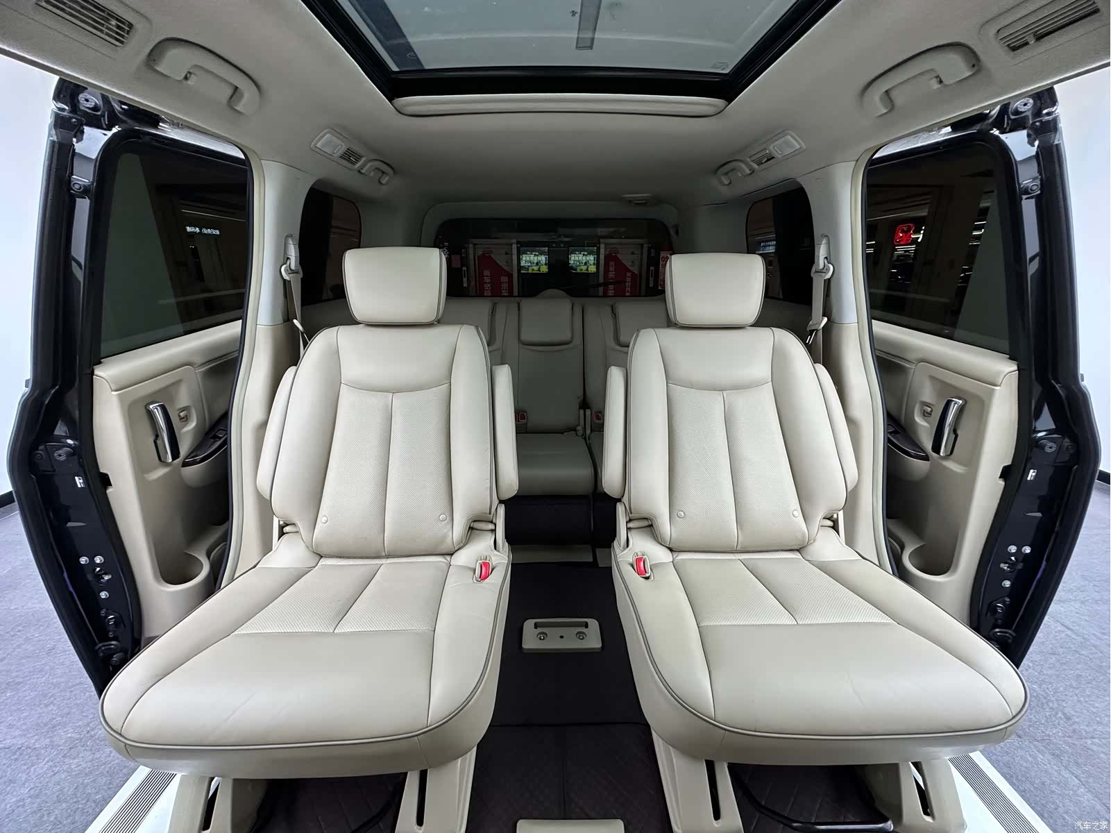 Nissan SL, 2017 23