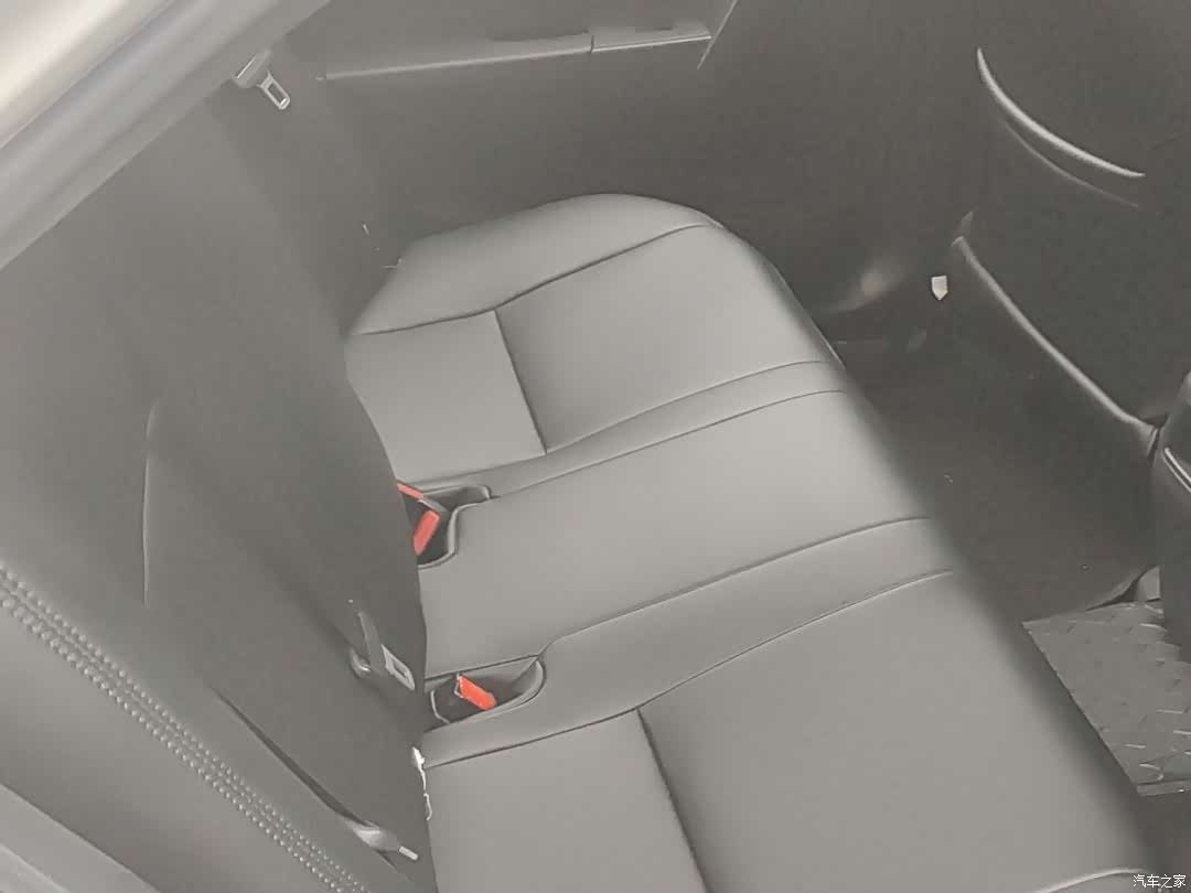 Toyota Corolla, 2015 15