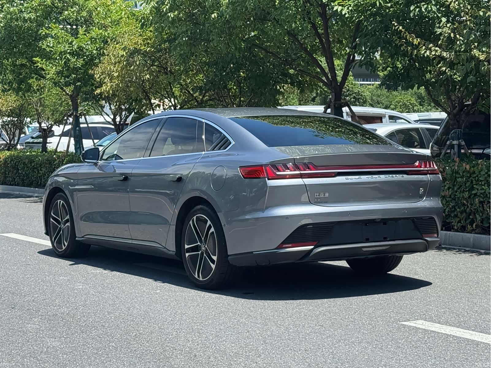 BYD Han, 2022 17