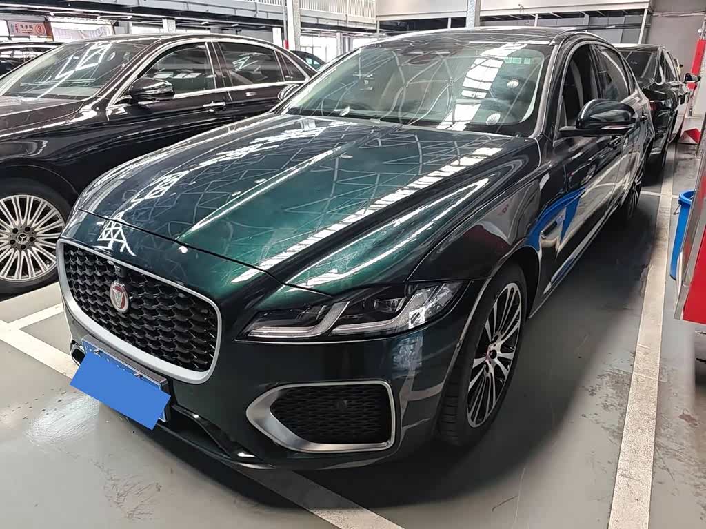 Jaguar XFL