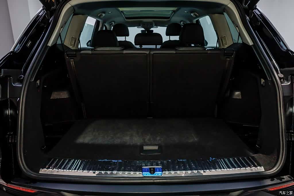 Audi Q6, 2024 6
