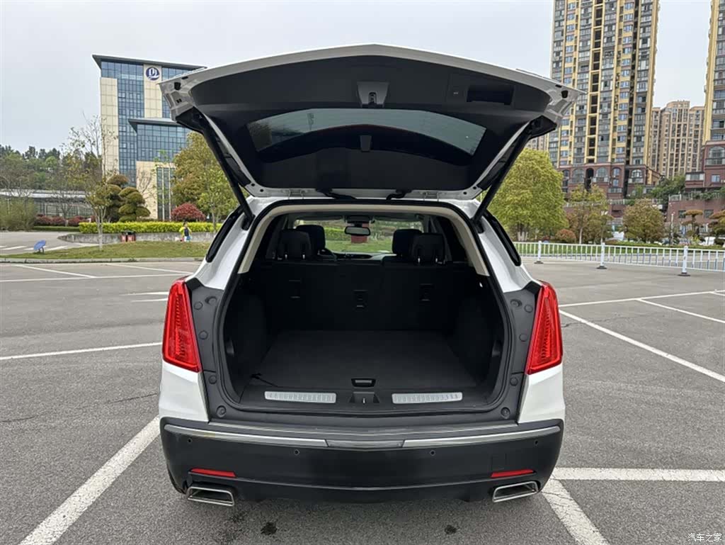 Cadillac XT5, 2017 10