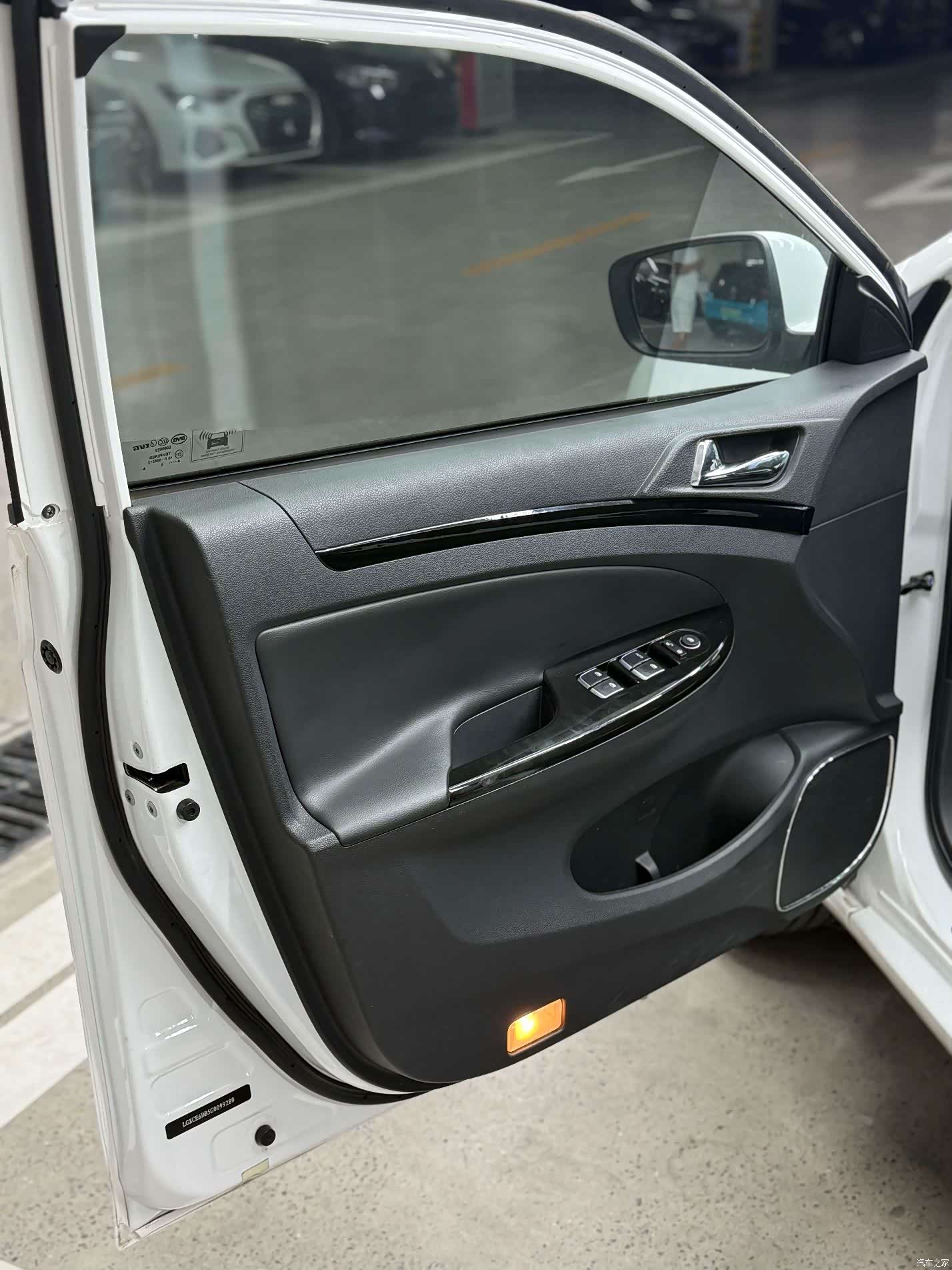 BYD E5, 2016 6