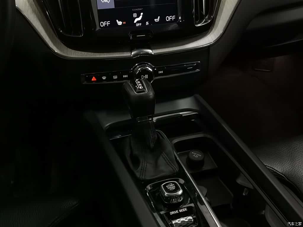 Volvo XC60, 2018 13