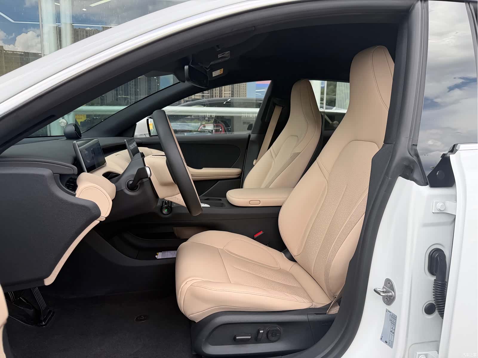 NIO ET5, 2024 13