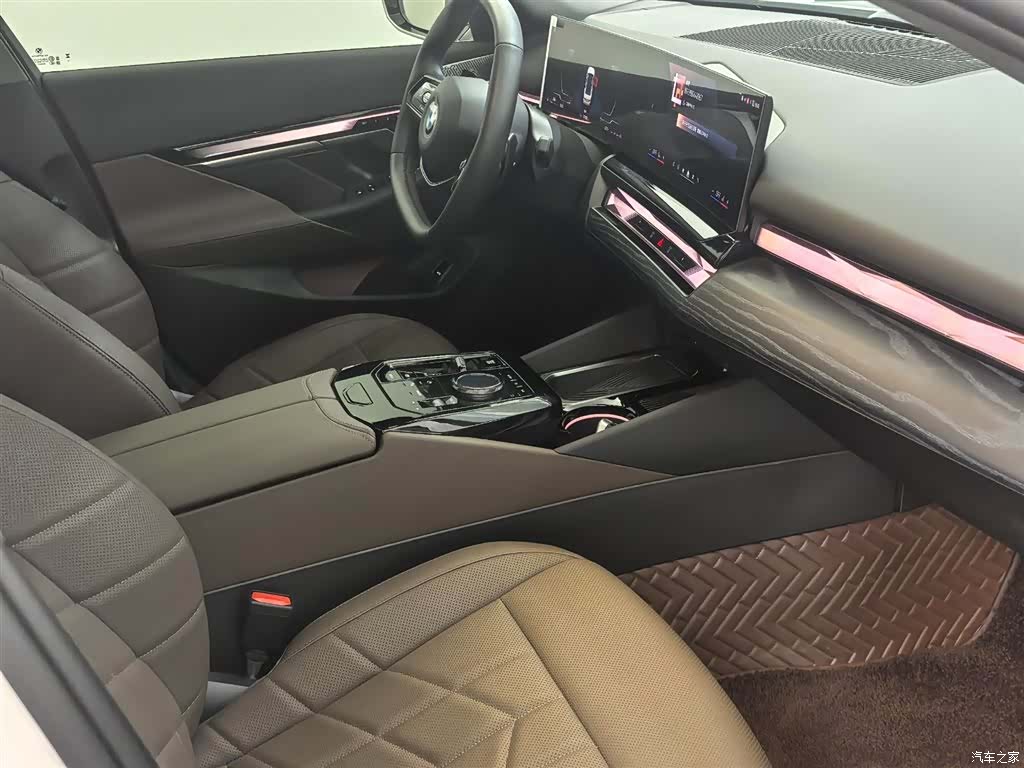 BMW 5 Series, 2024 9