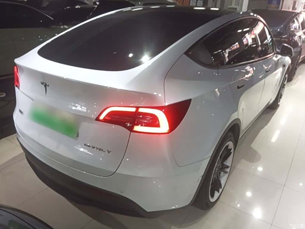 Tesla Model Y, 2021 7