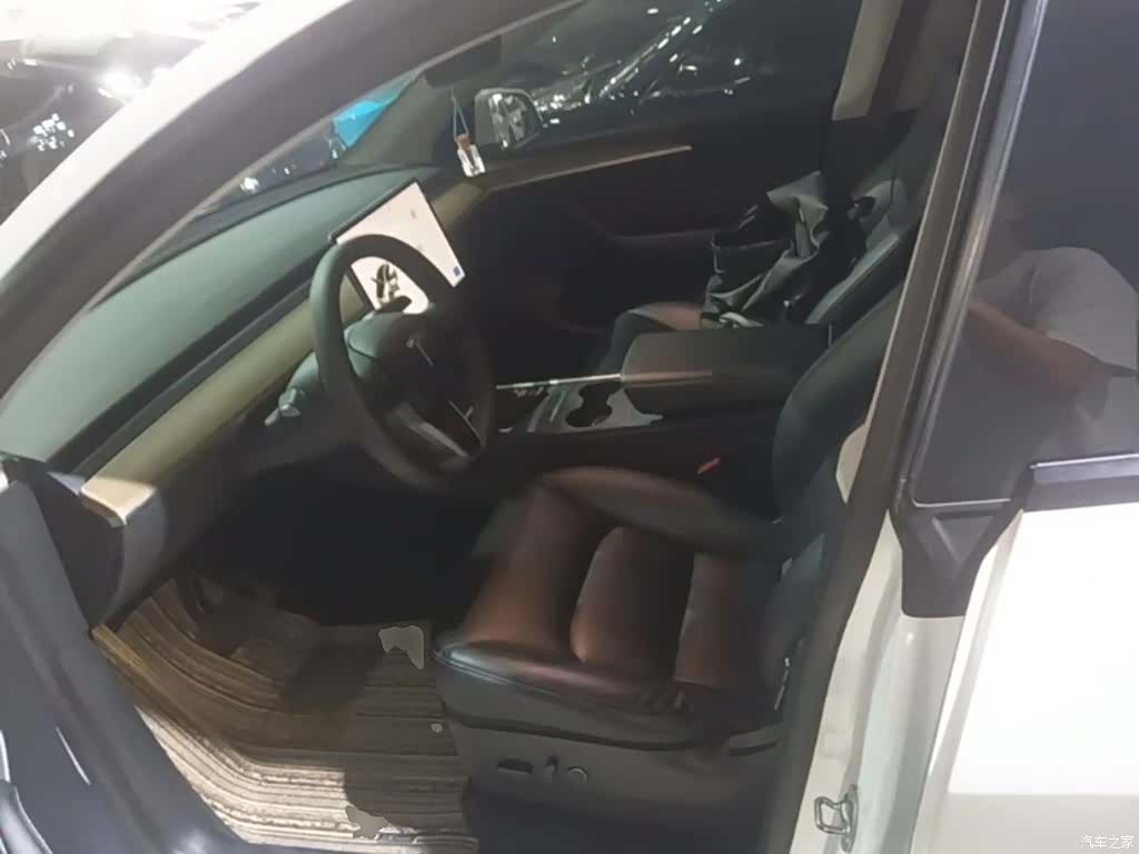 Tesla Model Y, 2021 15