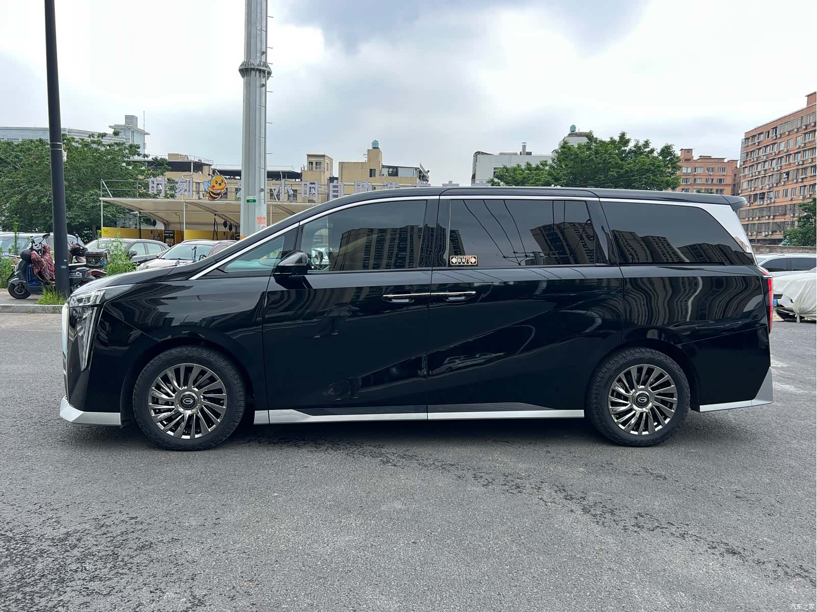 Trumpchi M8, 2023 4