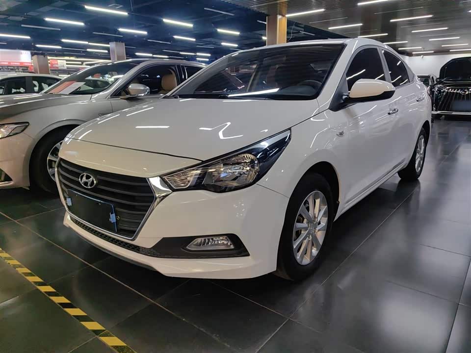 Hyundai Accept