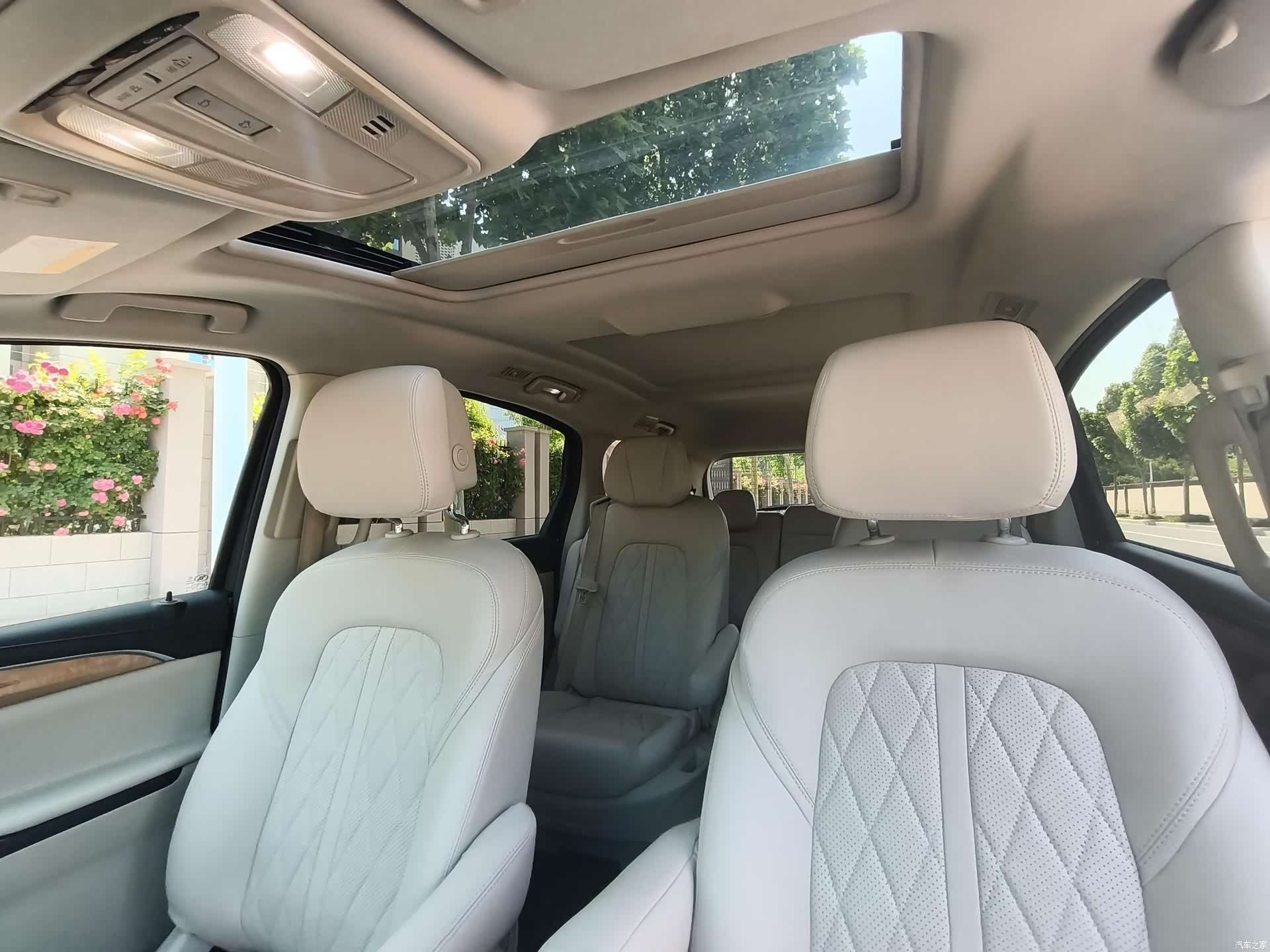 Buick GL8, 2018 12
