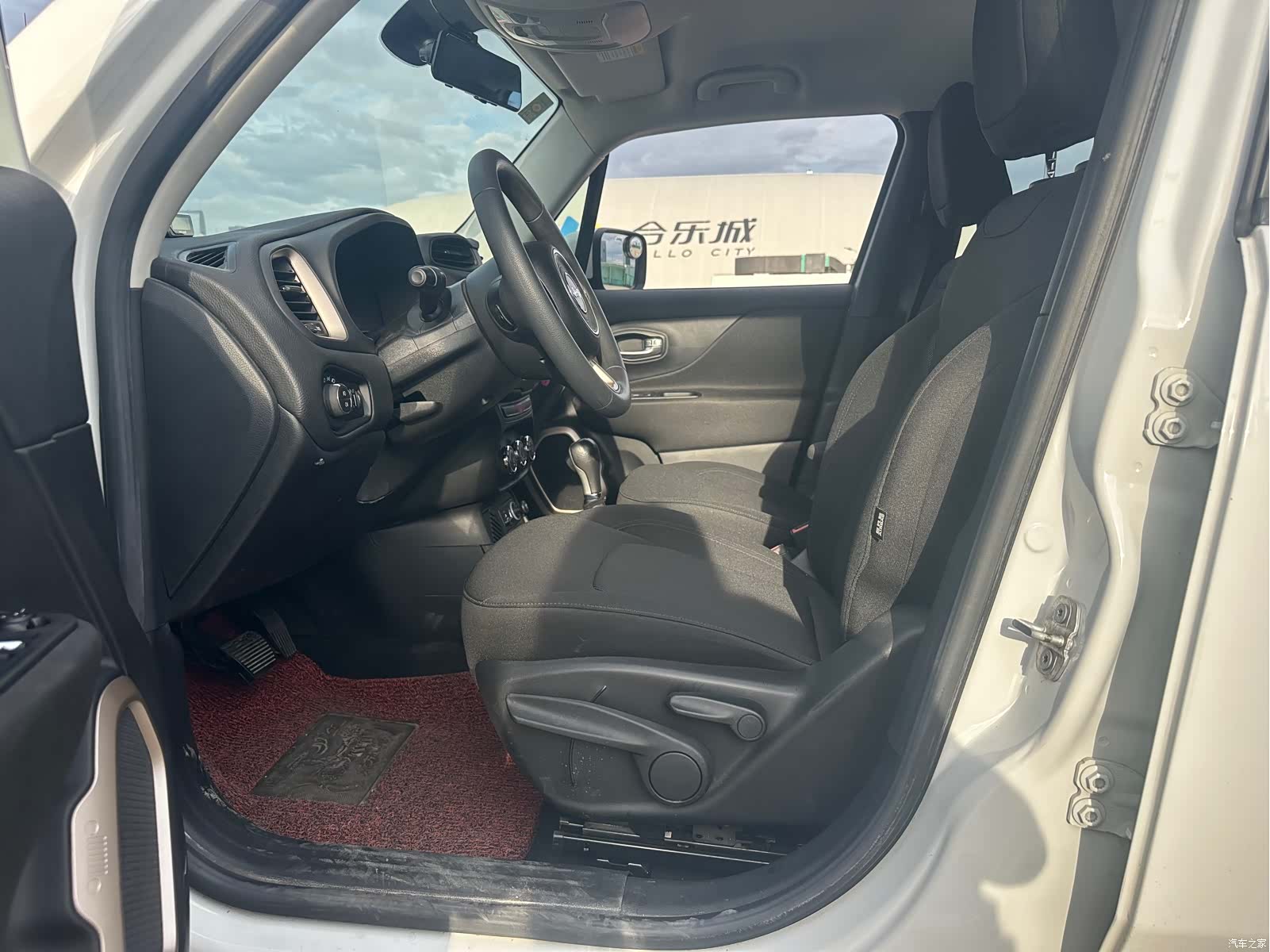 Jeep Renegade, 2017 12