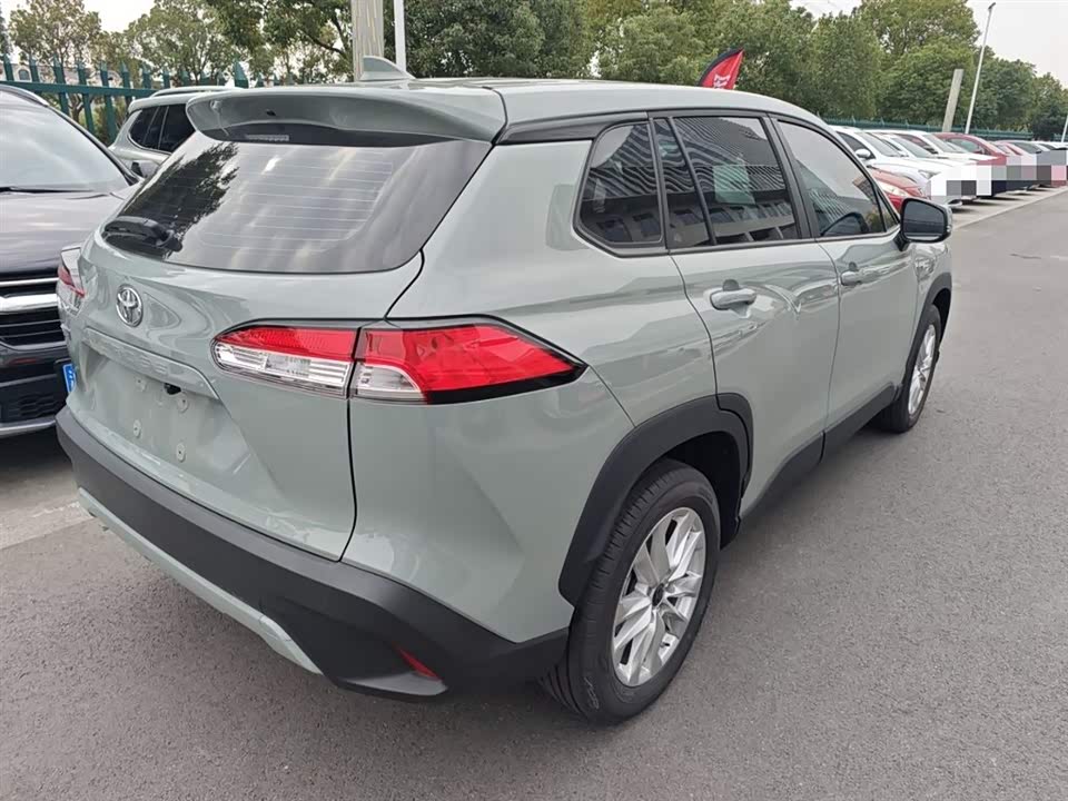 Toyota Corolla Sharp amplifier