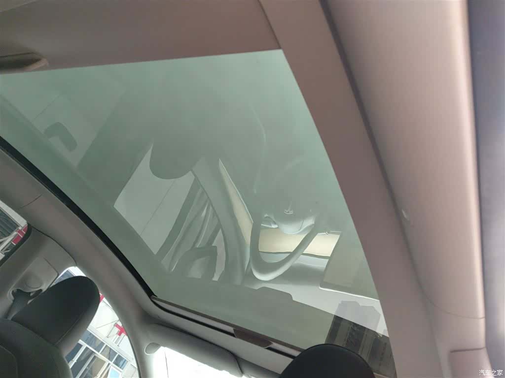 Tesla Model Y, 2022 18