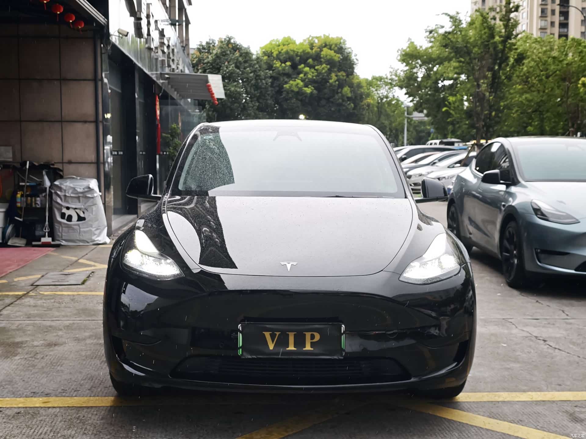 Tesla Model Y, 2023 2