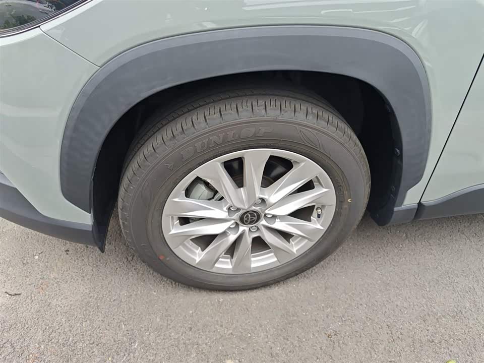 Toyota Corolla Sharp amplifier