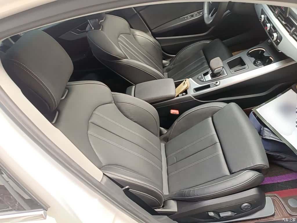 Audi A4L, 2021 25