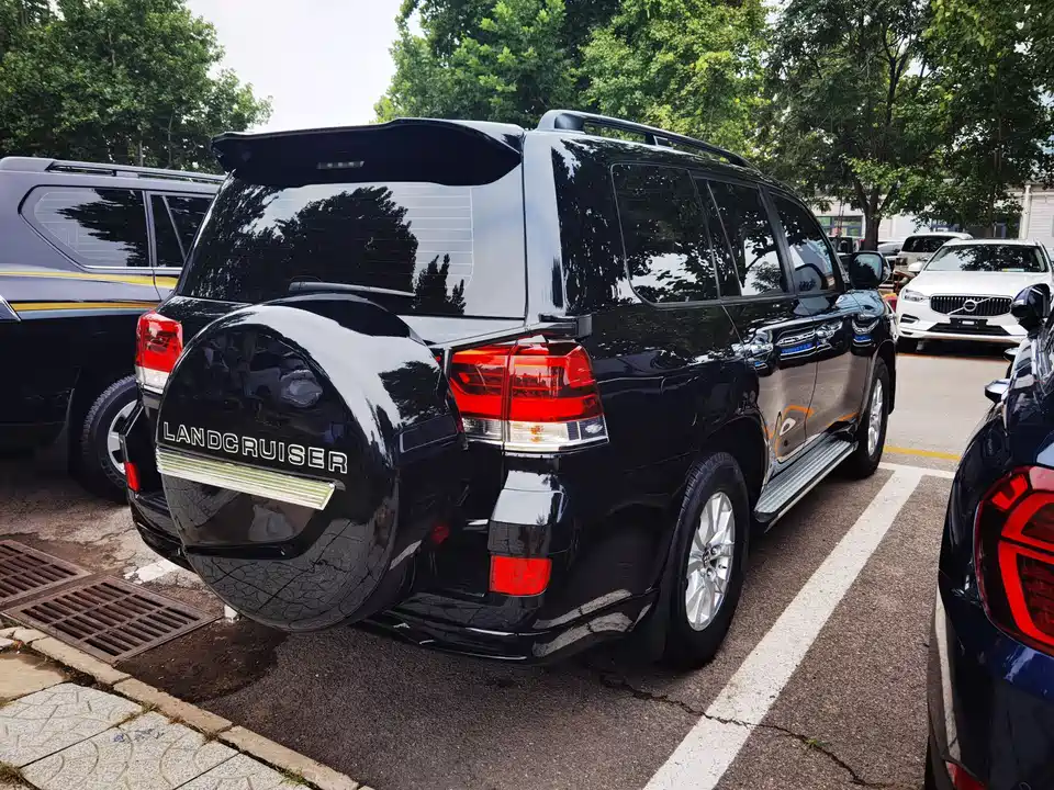 Toyota Land Cruiser Toyota Land Cruiser
