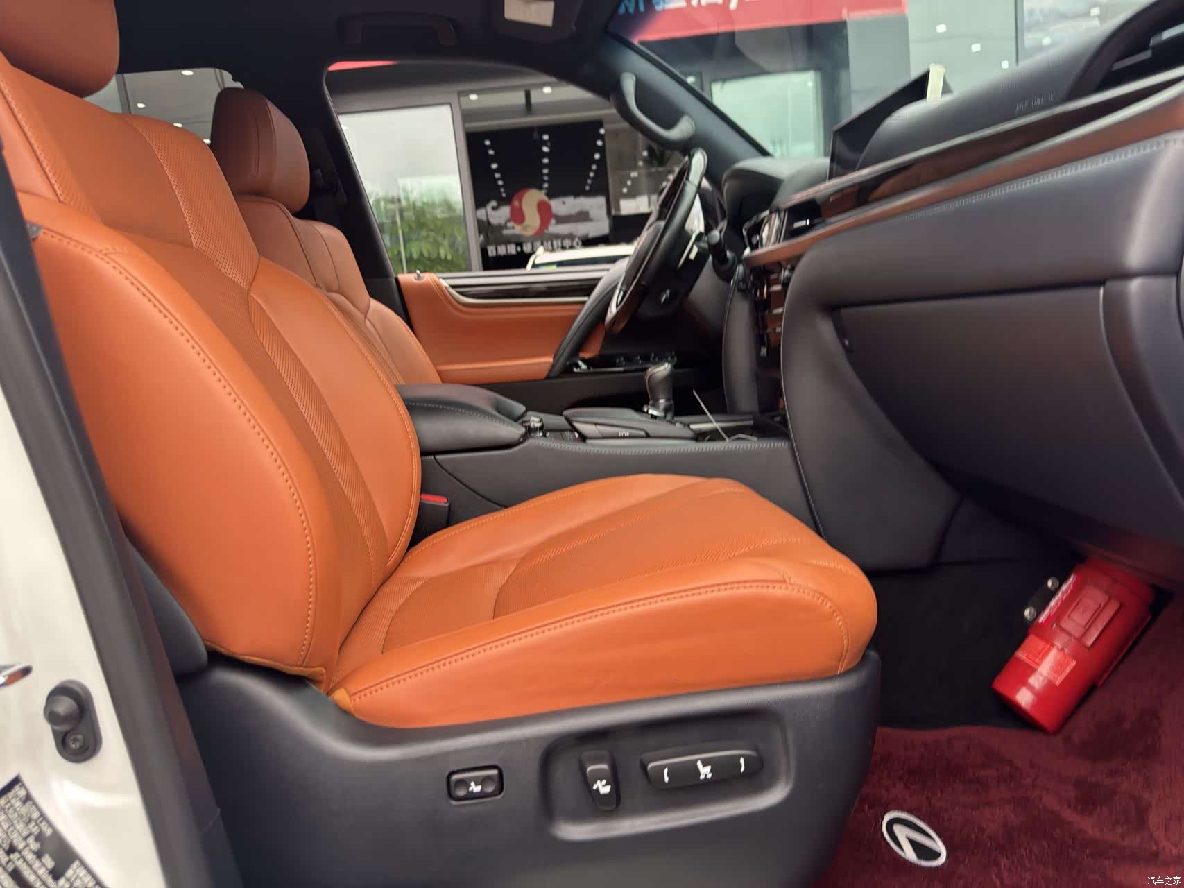 Lexus LX, 2020 12
