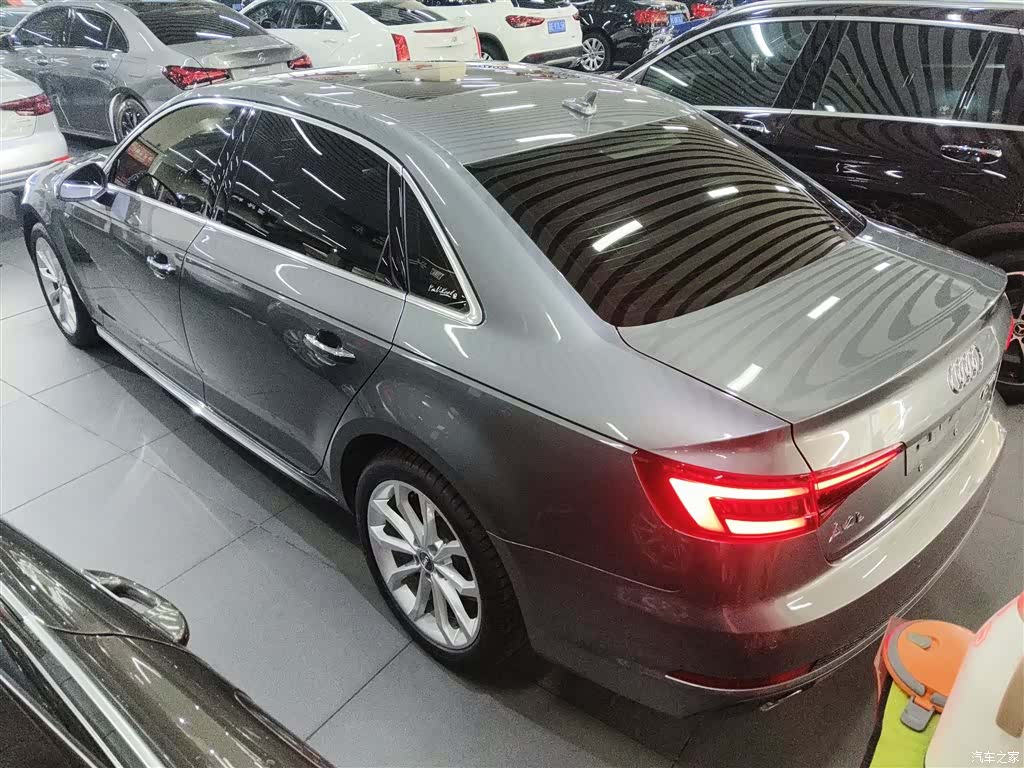 Audi A4L, 2018 23