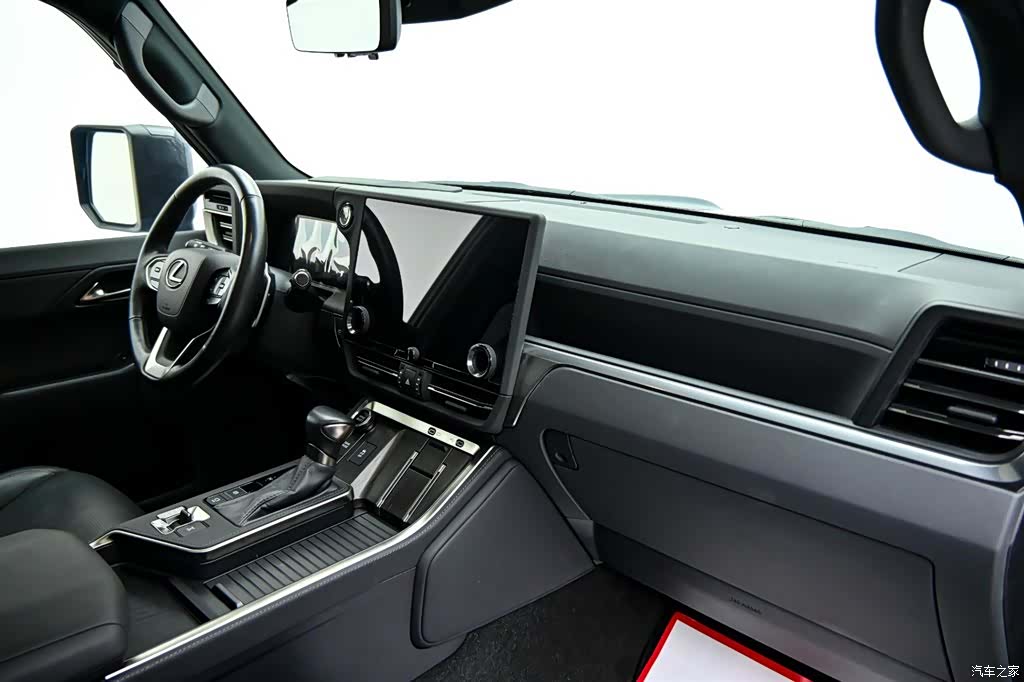 Lexus GX, 2025 14