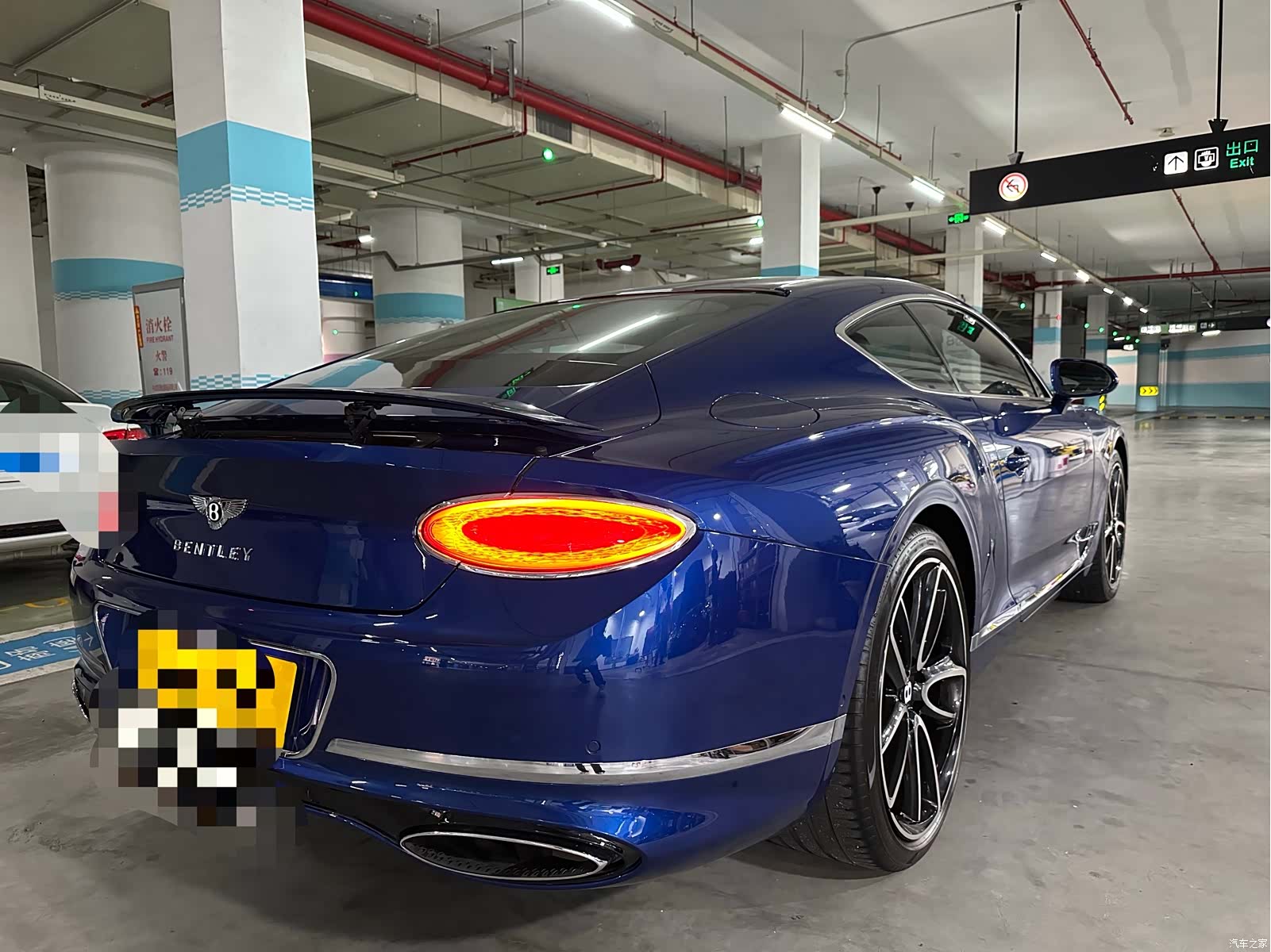 Bentley Continental GT, 2018 4