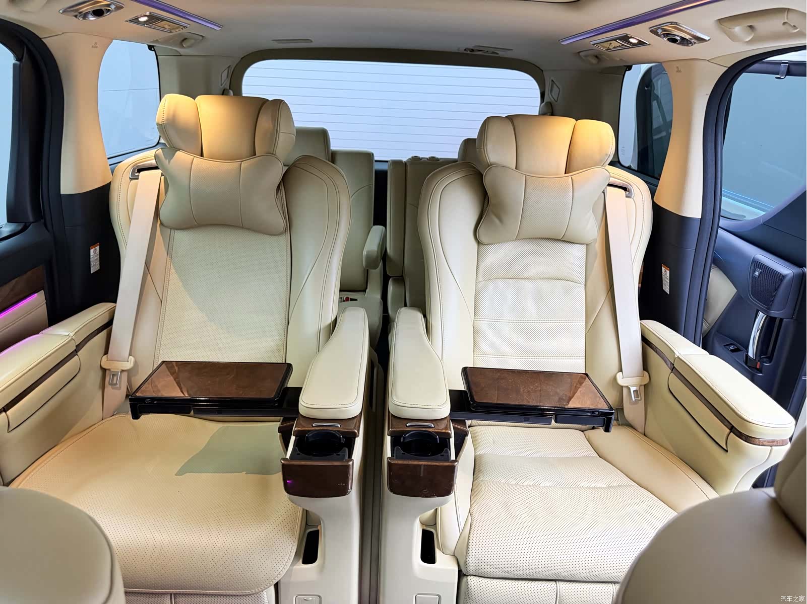 Toyota Alphard, 2016 18