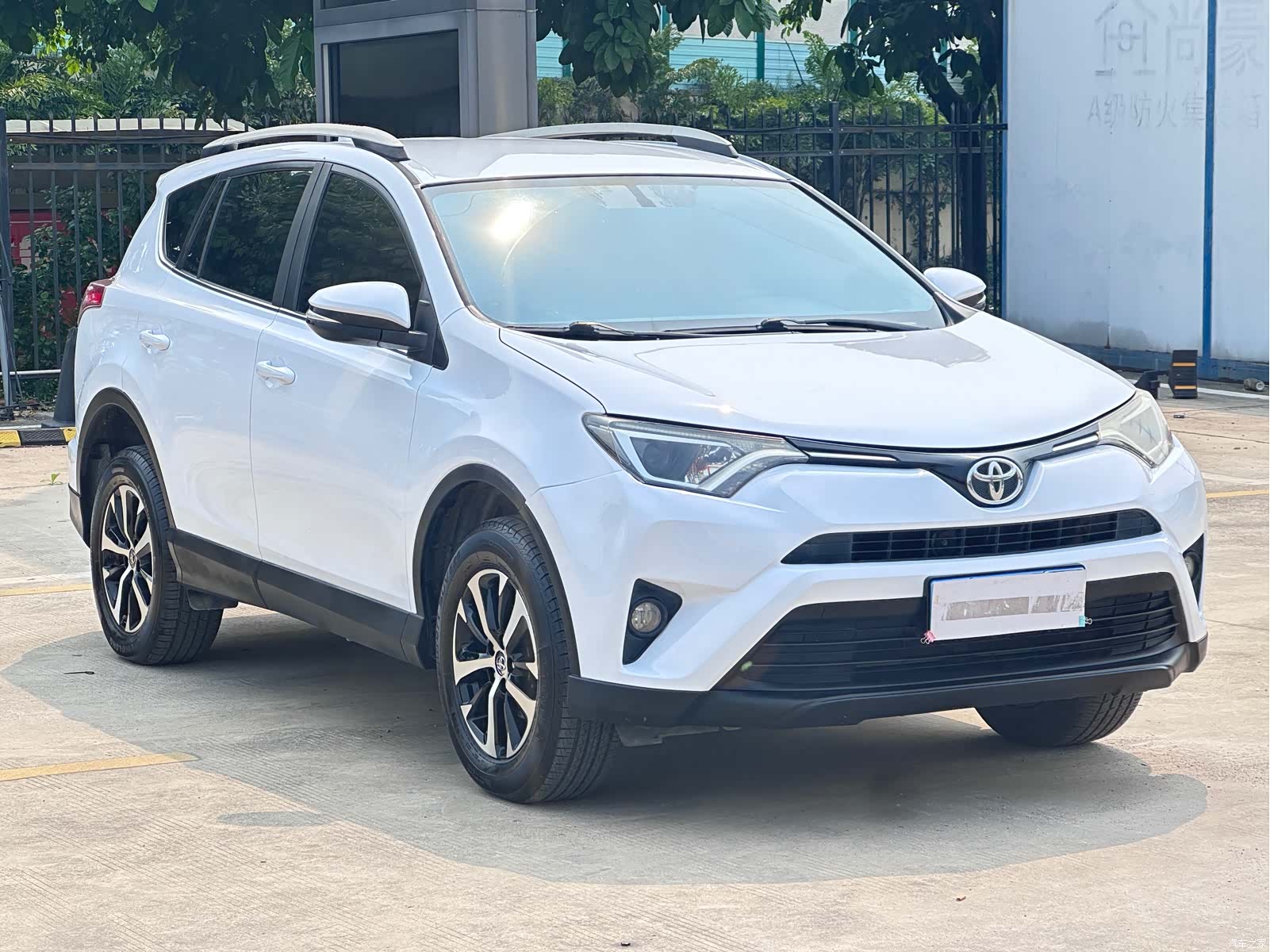 Toyota RAV4, 2017 3