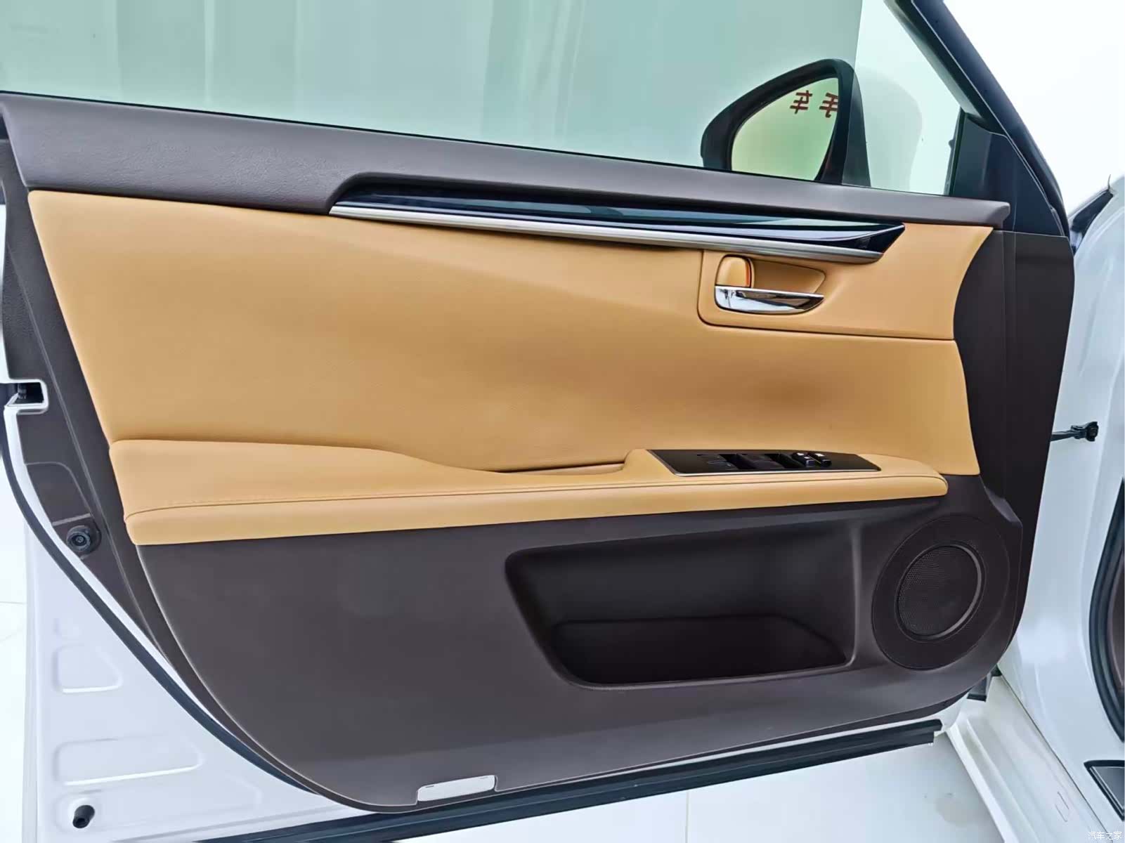 Lexus ES, 2016 11