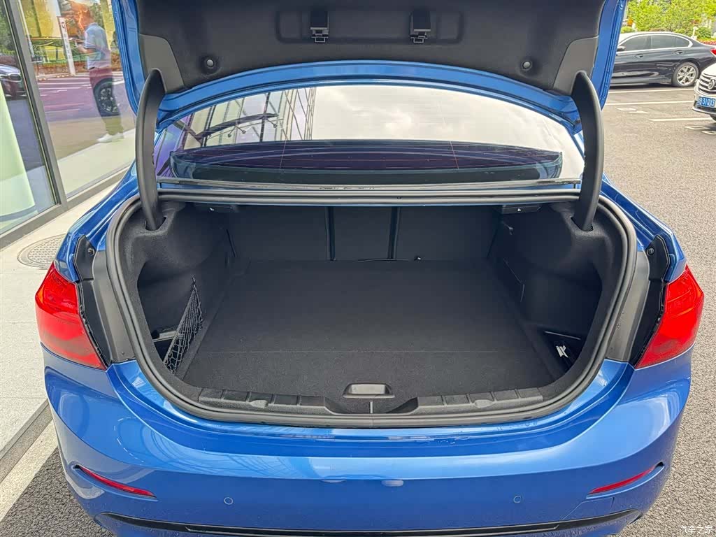 BMW 1 Series, 2019 13