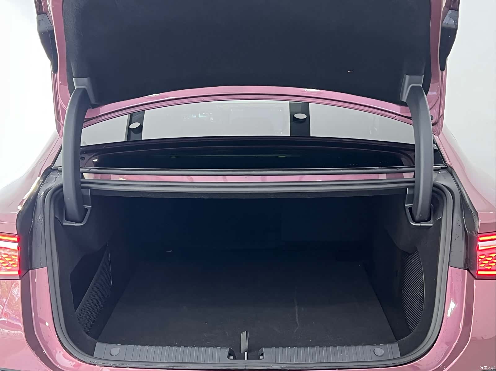 BYD Seal, 2024 8