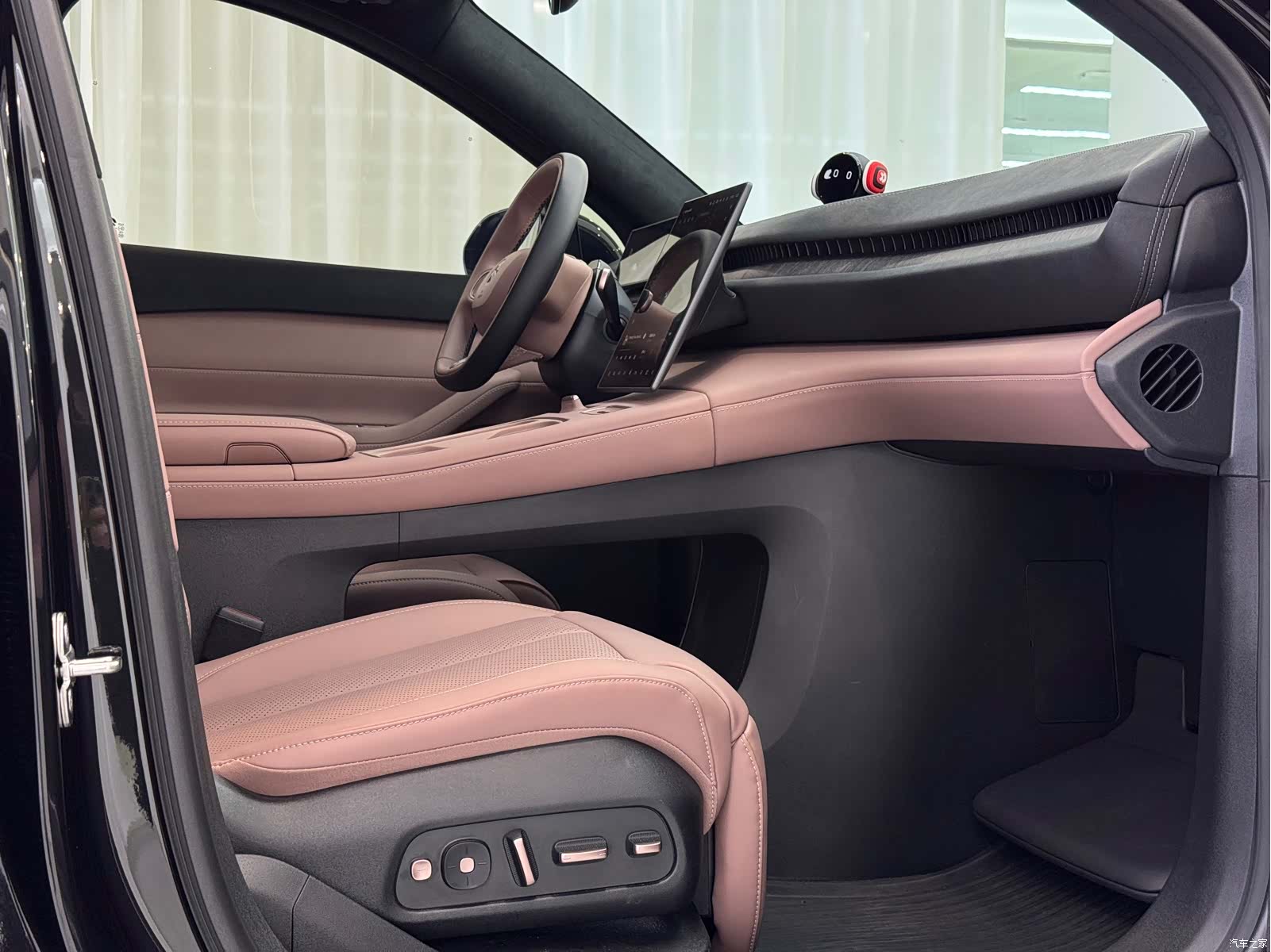 NIO EC6, 2024 7
