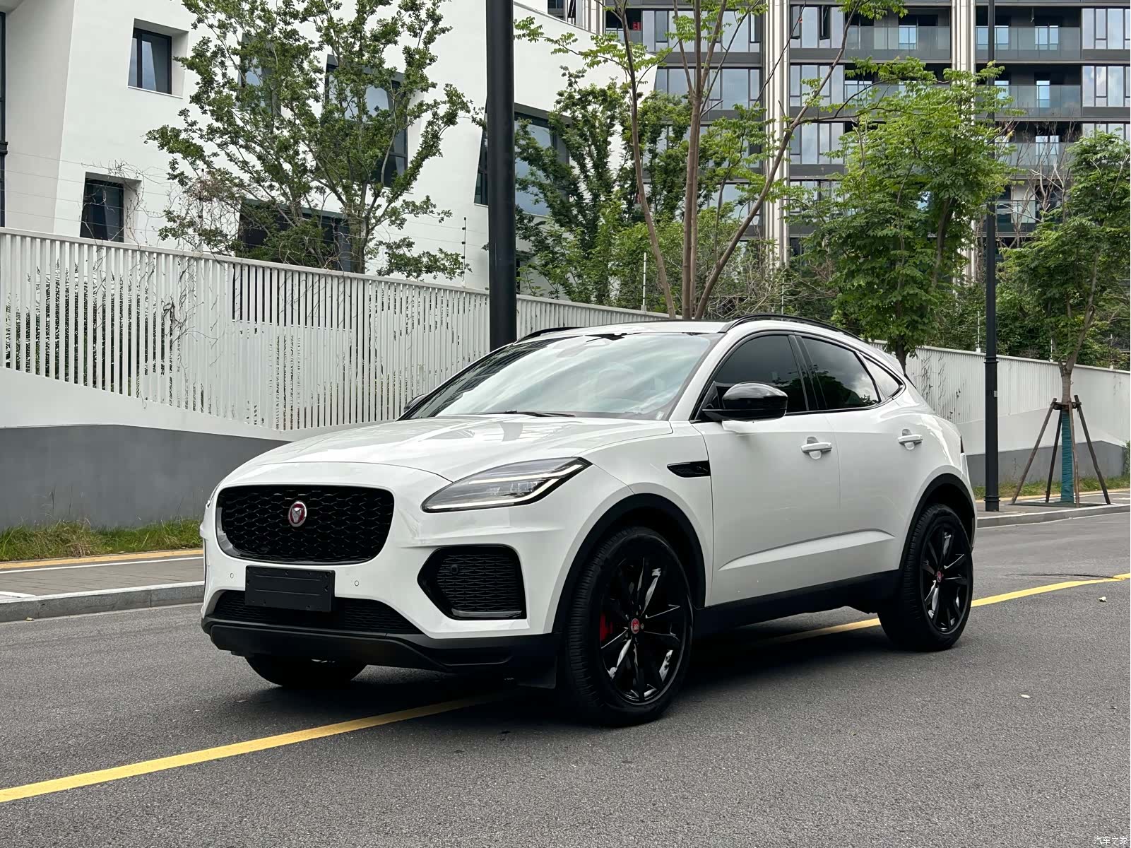 Land Rover E-PACE, 2025 4