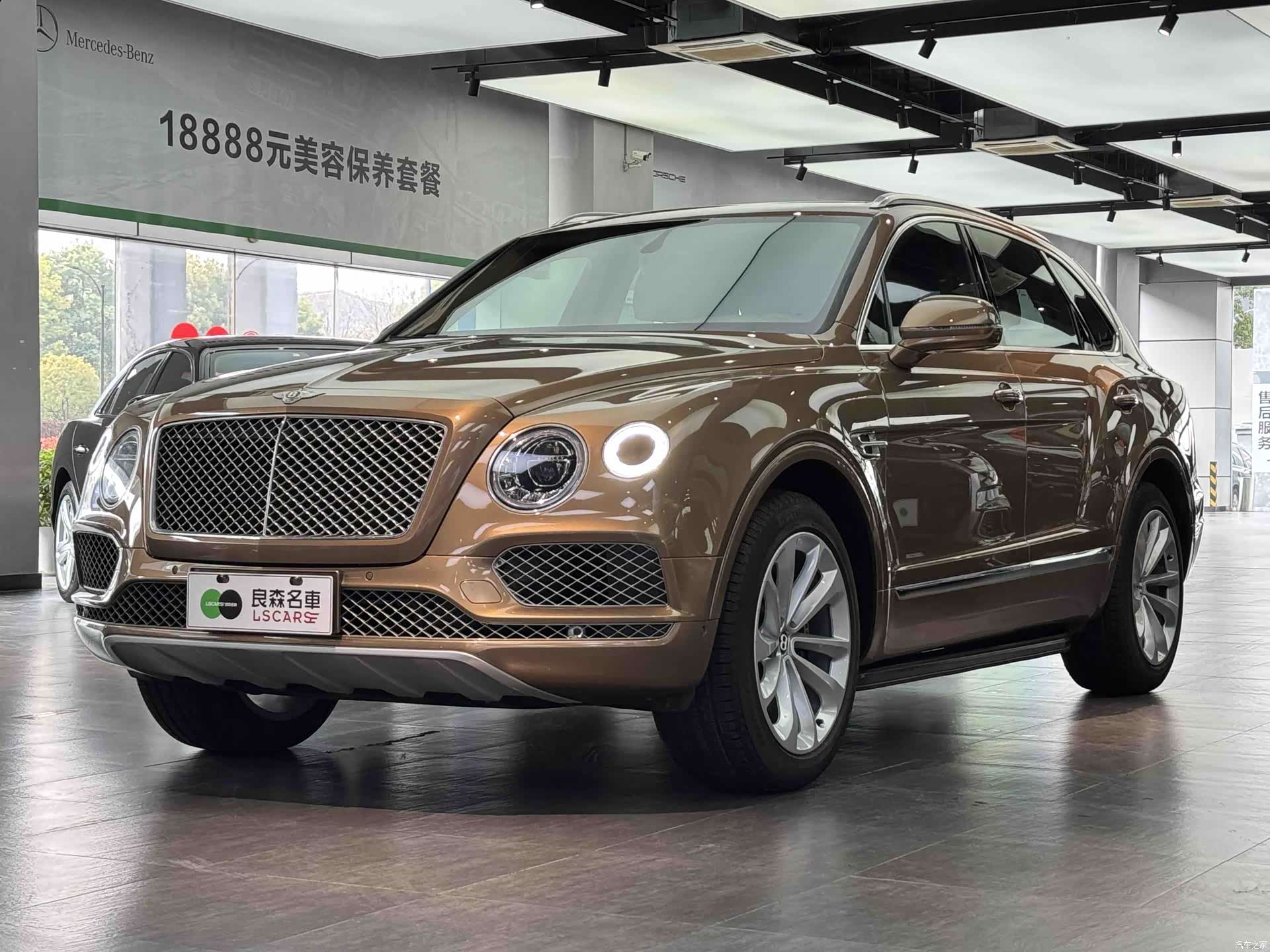 Bentley Bentayga, 2019 1